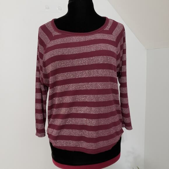 American Eagle AEO Burgundy & Silver Metallic Dolman Sleeve Top Medium - Picture 3 of 11